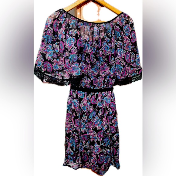 Xhilaration Kimono Dress size small NWT built in slip beautiful lace detail - Picture 2 of 5